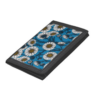 Daisies on blue trifold wallet