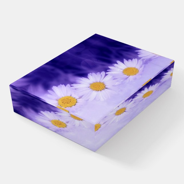 Daisies Paperweight (Angled)