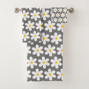 Daisies Retro Floral Pattern White Gray Bath Towel Set
