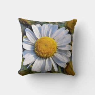 DAISIES THROW PILLOW