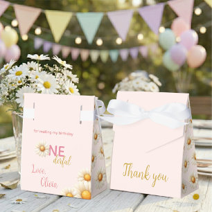 Daisy 1st Birthday  Isn't She ONEderful Pink Favor Boxes