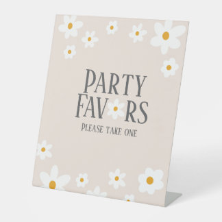 Daisy 1st Birthday Party Favors Sign