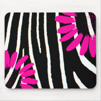 "Daisy Crazy" Mouse Pad