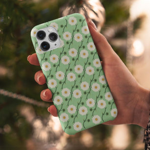 Daisy Floral Pattern iPhone 15 Case
