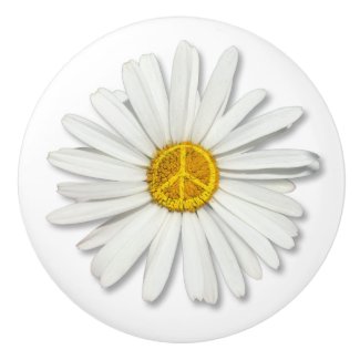 Daisy Flower of Inner PEACE Symbol Sign - Hippie Ceramic Knob