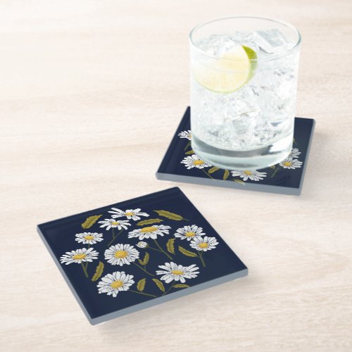 Daisy flowers and leaves design glass coaster