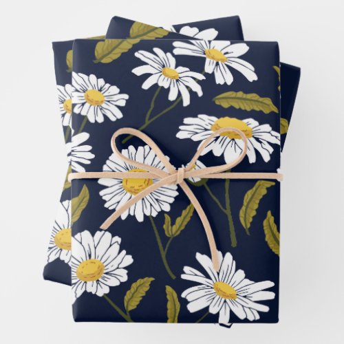 Daisy flowers and leaves design wrapping paper sheets