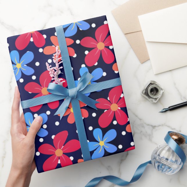 Daisy Flowers On Polka Dots Wrapping Paper (Gifting)