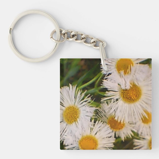 Daisy Keychain (Front)