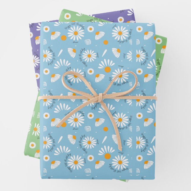 Daisy pattern background changable age sweet 16 wrapping paper sheets (In situ)