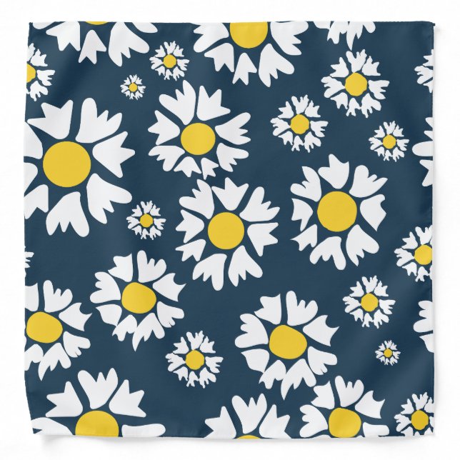 Daisy Pattern, Floral Pattern, White Daisies Bandana (Front)