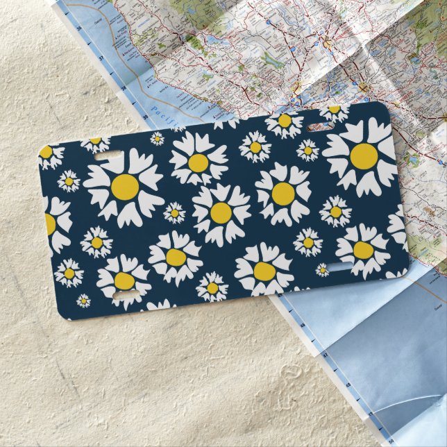 Daisy Pattern, Floral Pattern, White Daisies License Plate (In Situ)
