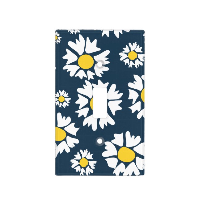 Daisy Pattern, Floral Pattern, White Daisies Light Switch Cover (Front)