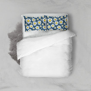 Daisy Pattern, Floral Pattern, White Daisies Pillow Case