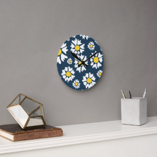 Daisy Pattern, Floral Pattern, White Daisies Round Clock