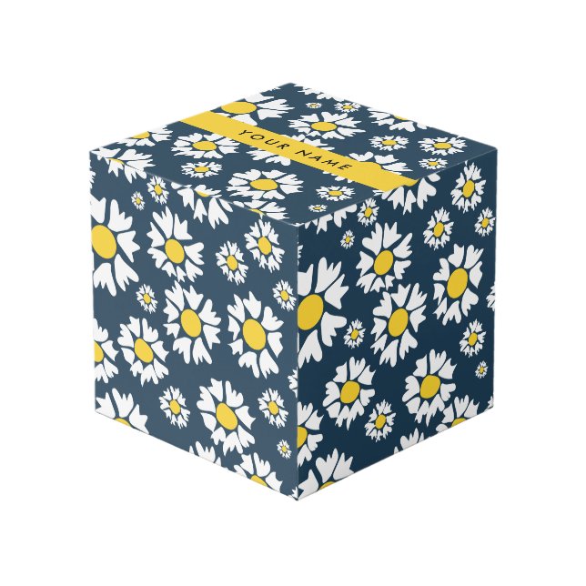 Daisy Pattern, White Daisies, Your Name Cube (Front Angled)