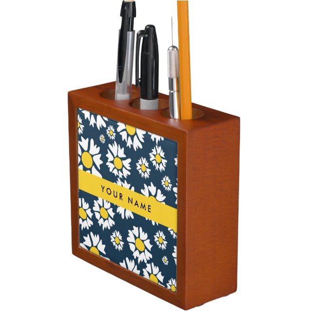 Daisy Pattern, White Daisies, Your Name Desk Organizer (In Situ)
