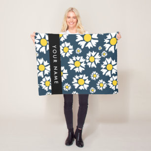 Daisy Pattern, White Daisies, Your Name Fleece Blanket