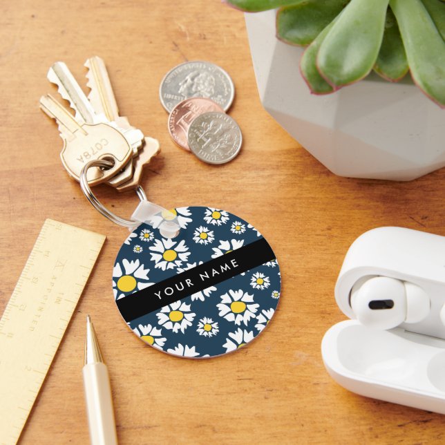 Daisy Pattern, White Daisies, Your Name Keychain (Desk)