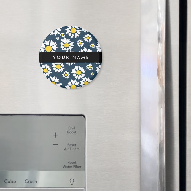 Daisy Pattern, White Daisies, Your Name Magnet (In Situ (Fridge))