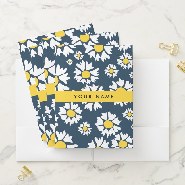 Daisy Pattern, White Daisies, Your Name Pocket Folder (In Situ)