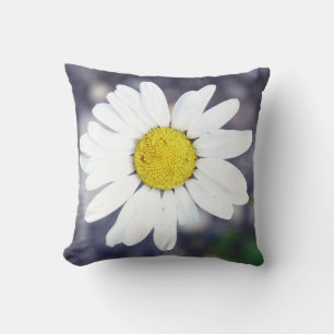 Daisy Throw Pillow