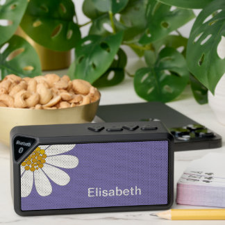 Daisy-white floral desing personalize name bluetooth speaker