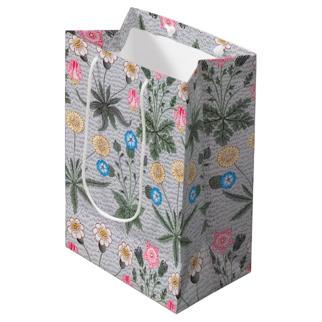 Daisy, William Morris Medium Gift Bag (Front Angled)