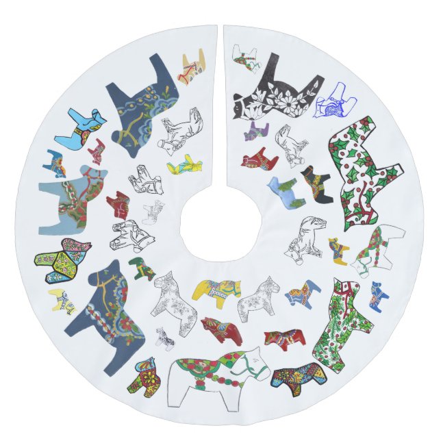 Dala Horses Tree Skirt (Front)