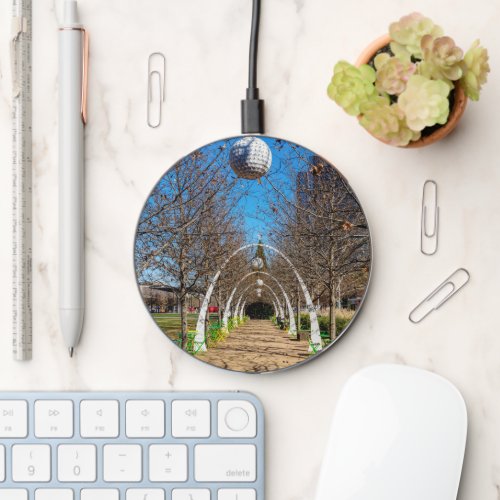 Dallas Christmas Arches Wireless Charger