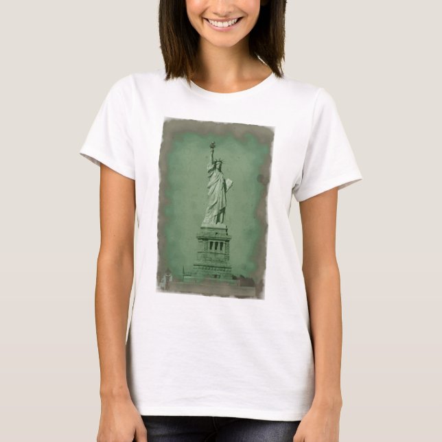 Damaged Photo Effect Statue of Liberty T-Shirt (Front)
