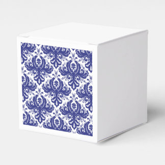 Damask pattern favor boxes