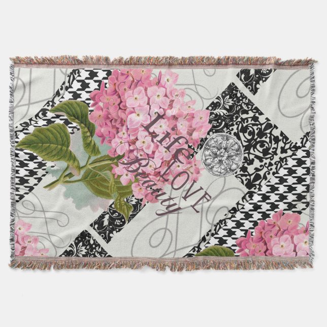 Damask Pattern Floral Decor Pretty Throw Blanket (Front)