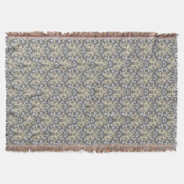 Damask pattern throw blanket (Front)