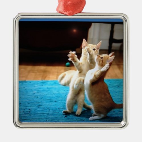 DANCING KITTENS CHRISTMAS ORNAMENT