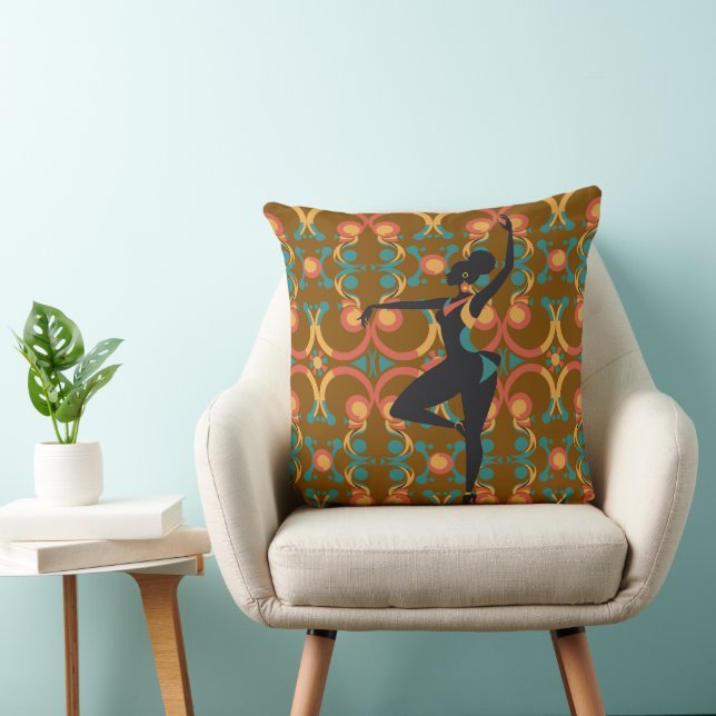 dancing queen throw pillow (Chair)
