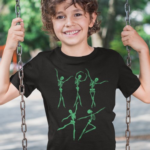 Dancing skeleton ballet dancer green funny spooky T_Shirt