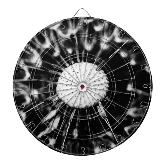 dandelion blacq dartboard with darts (Front)