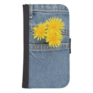 Dandelions in a pocket galaxy s4 wallet case