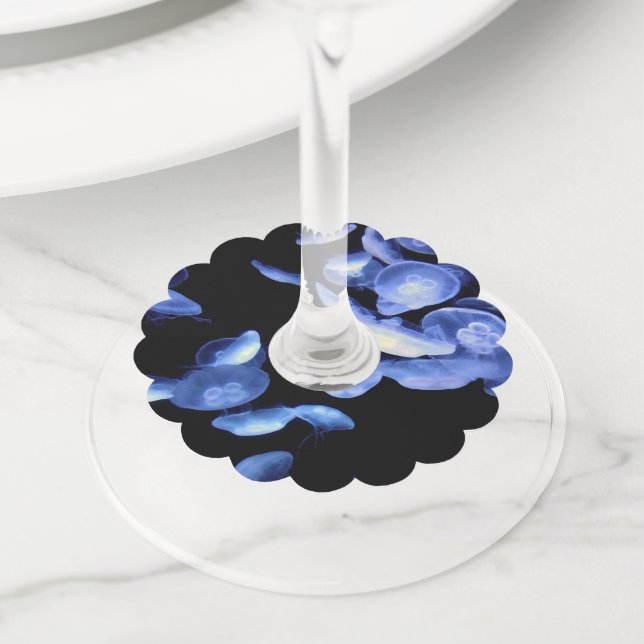 Dangerous Beauties Wine Glass Tag (Close Up)
