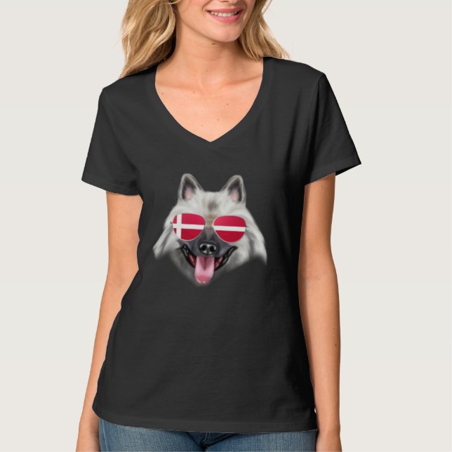 Danish Flag Keeshond Dog Denmark Pocket T-Shirt (Front)