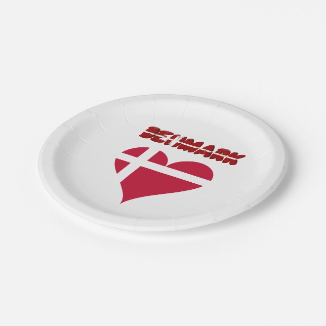 Danish heart paper plates (Angled)