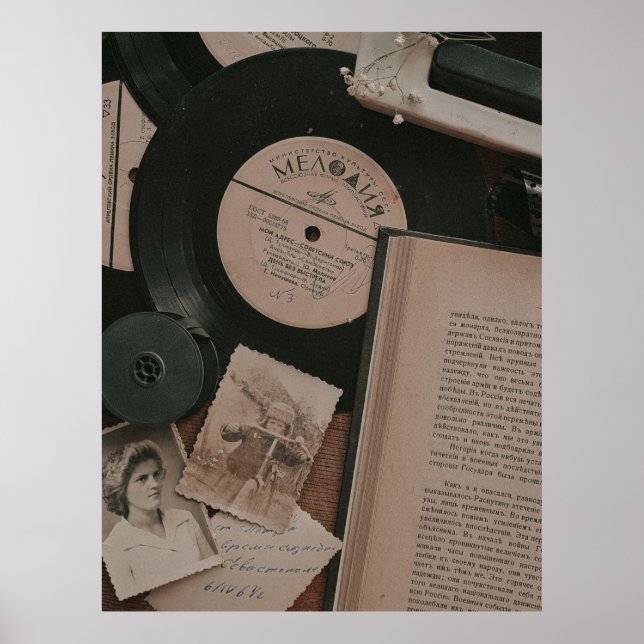 Dark Academia Aesthetic vintage objects Poster (Front)