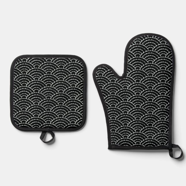 Dark Arches Oven Mitt & Pot Holder Set (Front)
