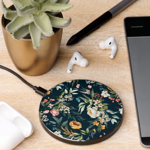 Dark Blue Vintage Style Garden Flower Pattern Wireless Charger