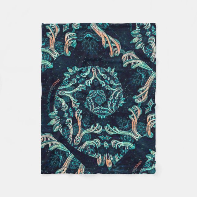 Dark fractal elegance fleece blanket (Front)