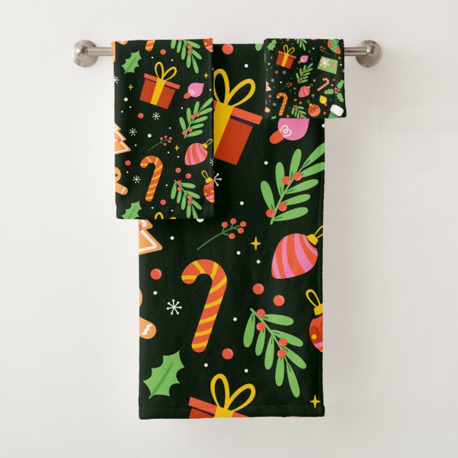Dark Green Christmas Abstract Pattern Bath Towel Set (Insitu)