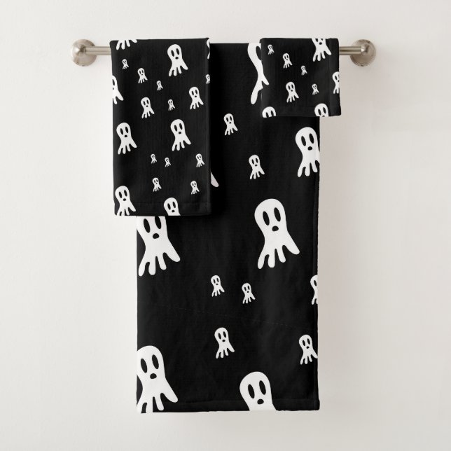 Dark Halloween Ghosts  Bath Towel Set (Insitu)