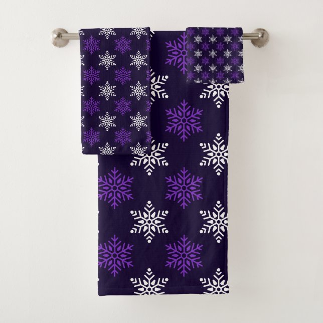 Dark Purple Christmas Snowflake Seamless Pattern Bath Towel Set (Insitu)