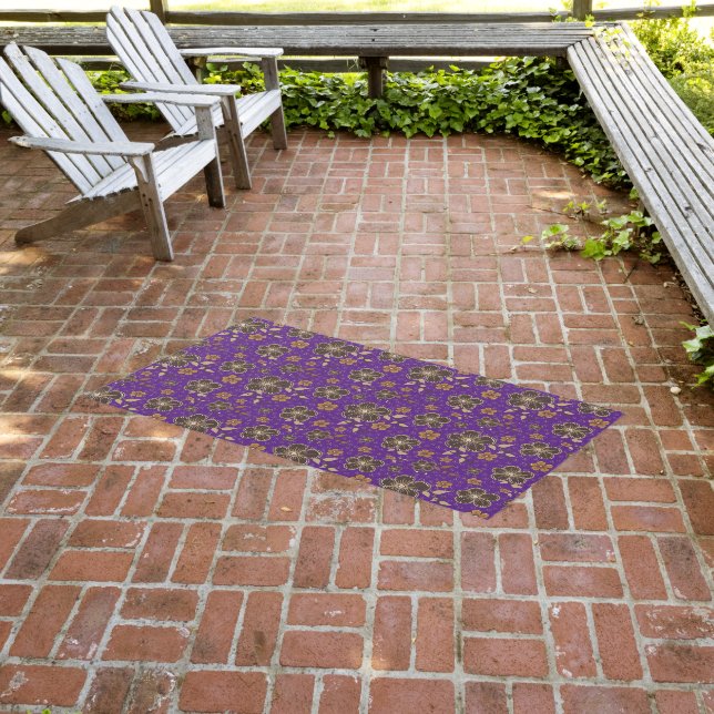 Dark purple natural flower pattern outdoor rug (Insitu (Outdoor 3))